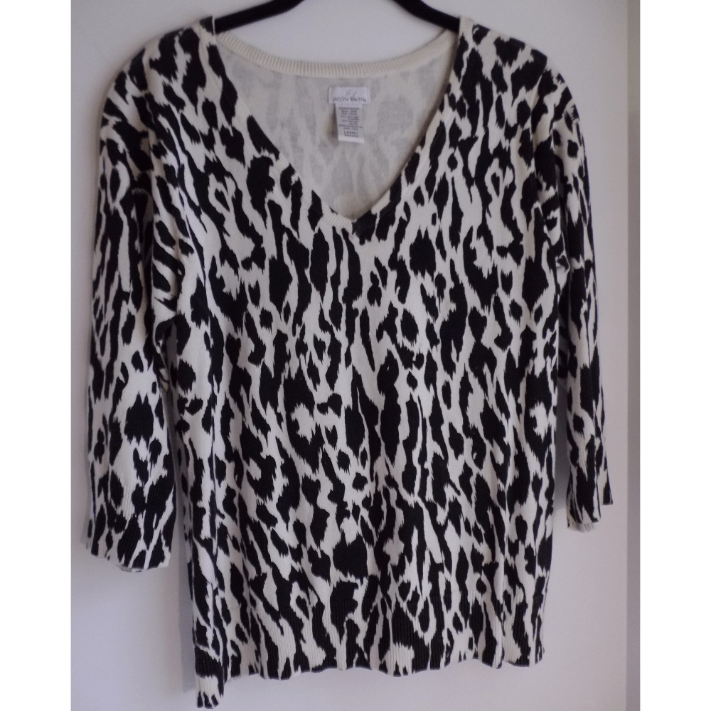 On-Trend Animal Print 3/4 Sleeve Sweater